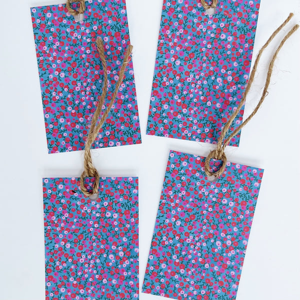 Red & Pink Berries AQUA Gift Tags x 4
