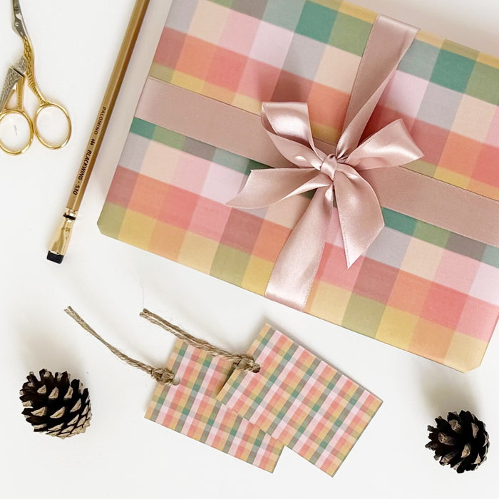 Olde Christmas Shoppe - Chequered Gift Wrap